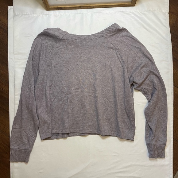 Hollister size medium light purple crew neck sweater - Picture 3 of 4